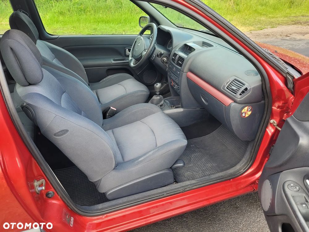 Renault Clio 1.2 16V Authentique - 12