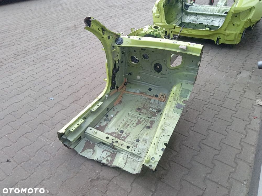 BMW M4 G82 G83 4 G22 G23 PODŁUŻNIKA ĆWIARTKA KIELICH LEWY C4H - 3