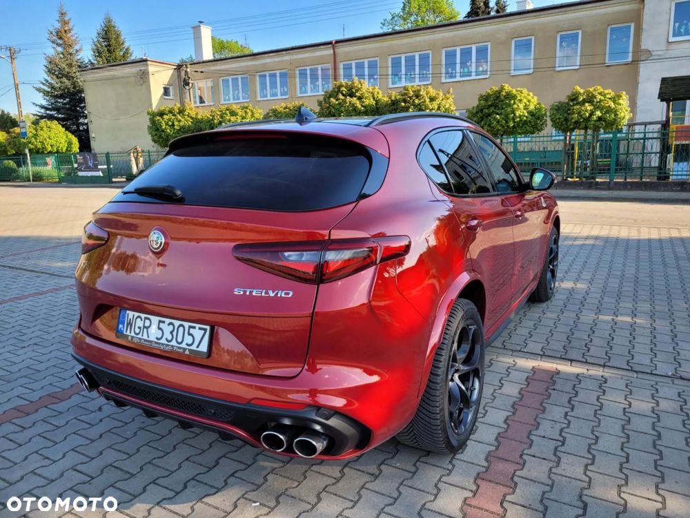 Alfa Romeo Stelvio V6 2.9 Bi-Turbo AT8-Q4 Quadrifoglio - 20