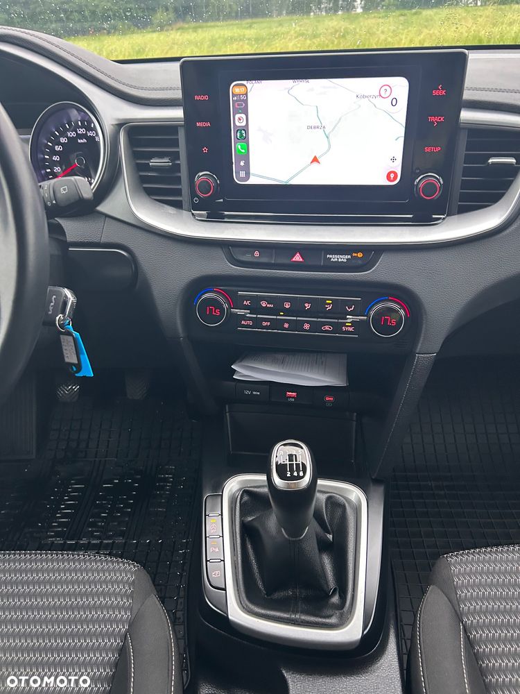 Kia Ceed 1.0 T-GDI L Business Line - 16