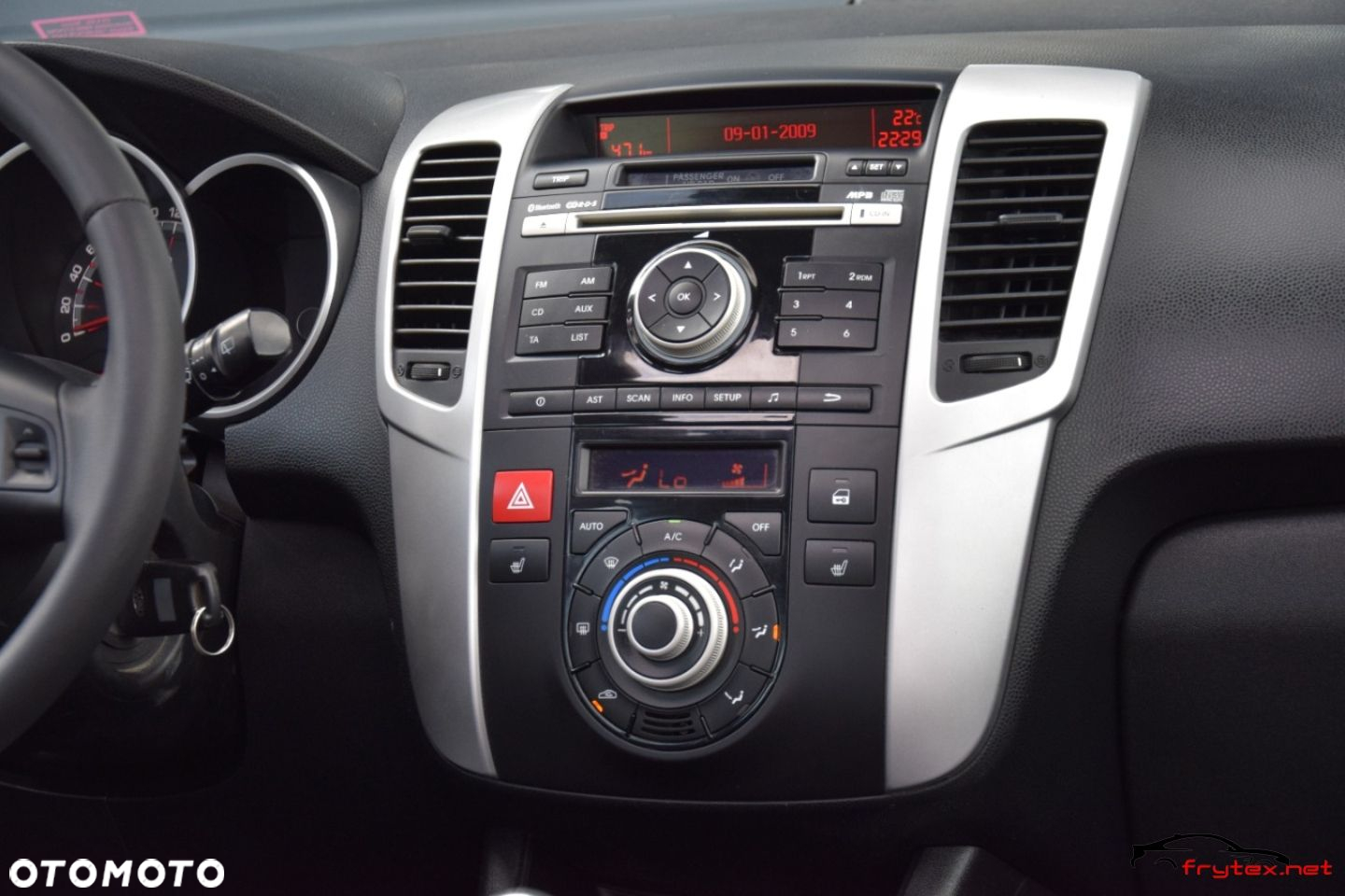Kia Venga - 27
