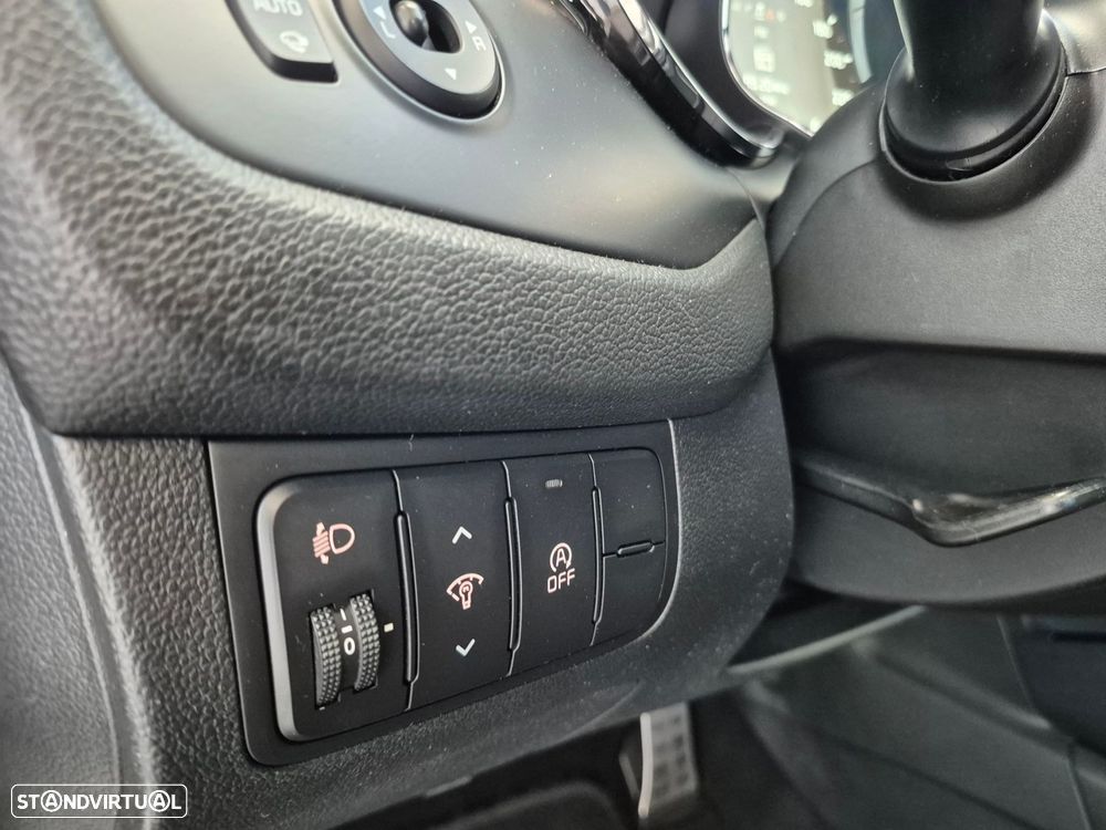 Kia Ceed 1.6 CRDi GT Line - 11