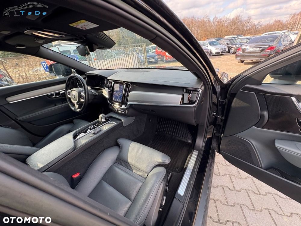 Volvo V90 Cross Country B5 D AWD Core - 28