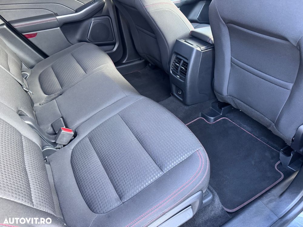 Ford Kuga 2.5 Duratec FHEV ST-LINE X - 19