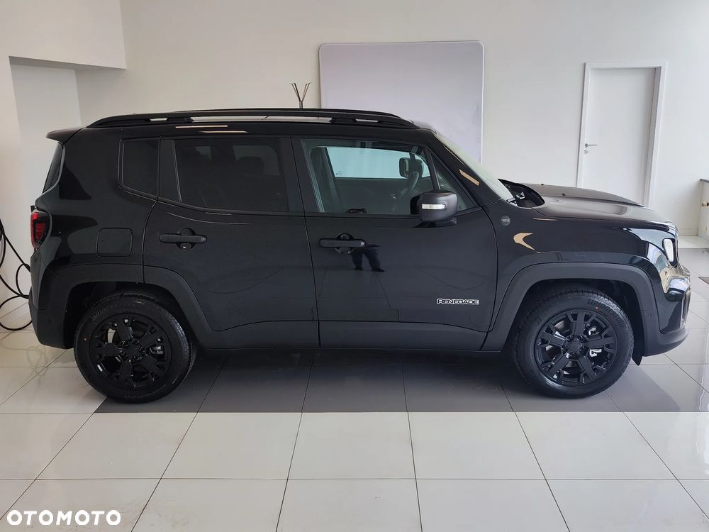 Jeep Renegade 1.5 T4 mHEV North Star FWD S&S DCT - 6