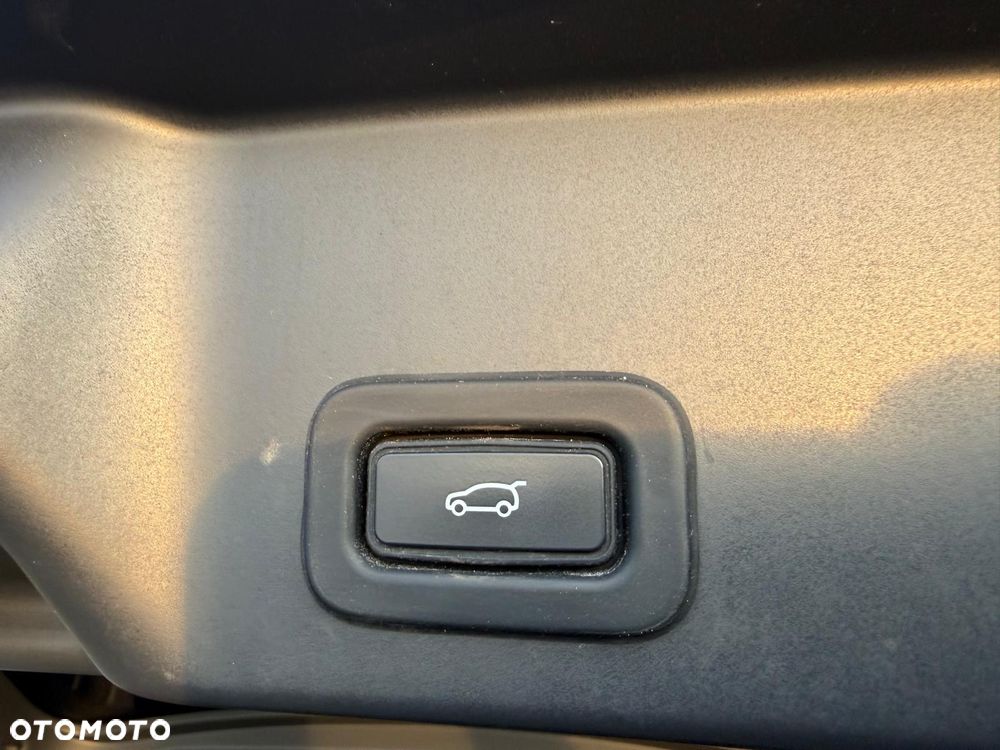Land Rover Range Rover Evoque D180 R-Dynamic HSE - 25