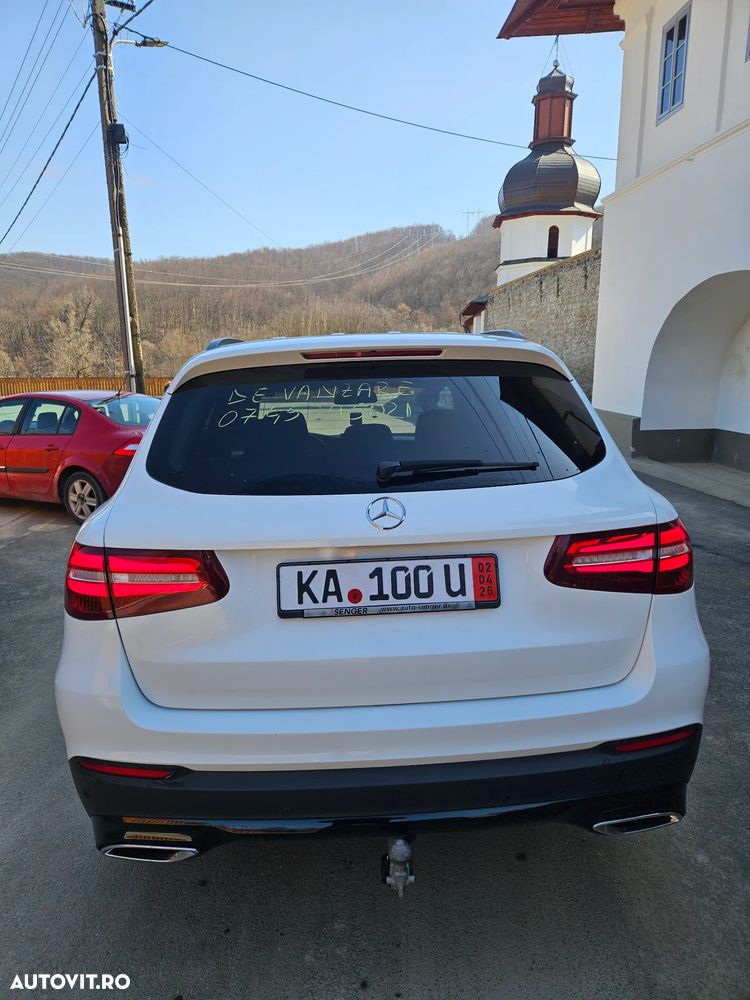 Mercedes-Benz GLC 250 d 4MATIC 9G-TRONIC AMG Line - 2