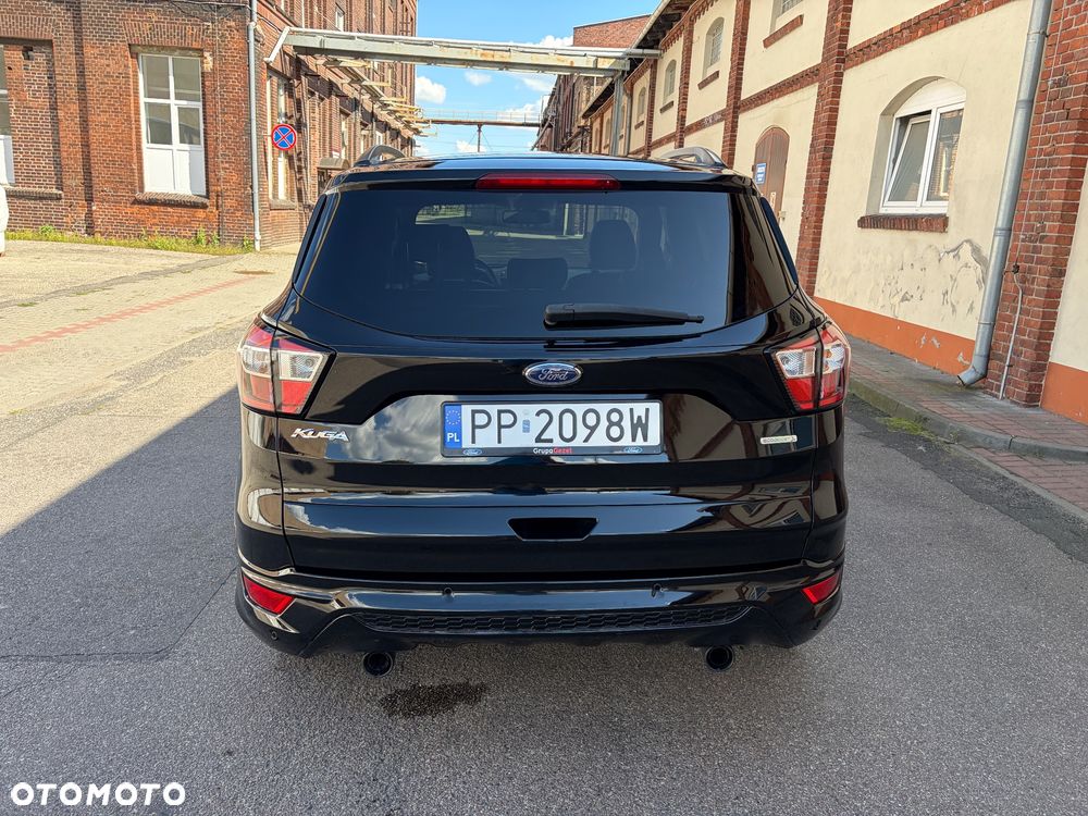Ford Kuga 1.5 EcoBoost 2x4 ST-Line - 11