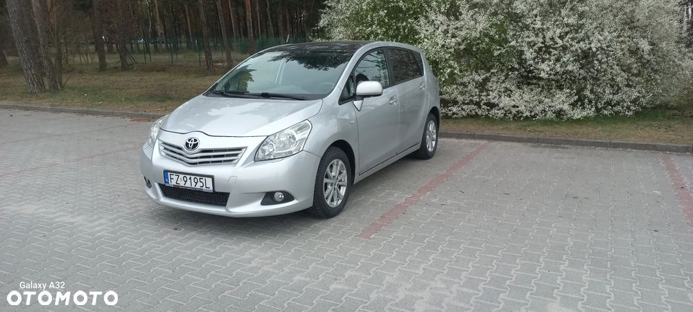Toyota Verso 1.8 Sol 7os MS - 1