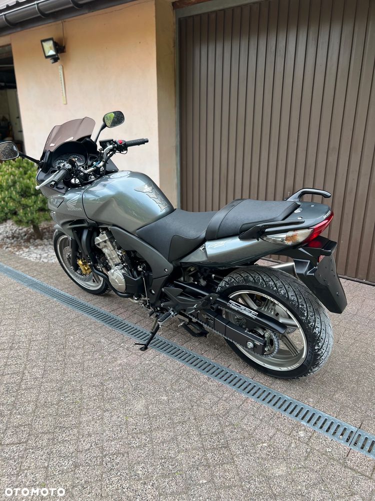 Honda CBF - 4
