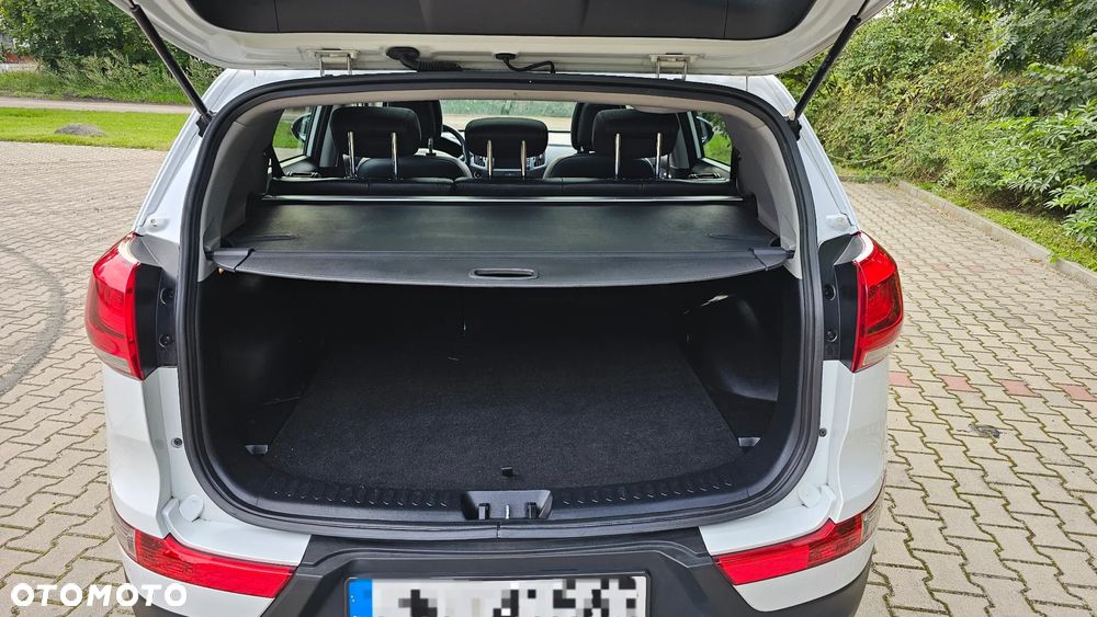 Kia Sportage 2.0 CRDI L AWD - 13