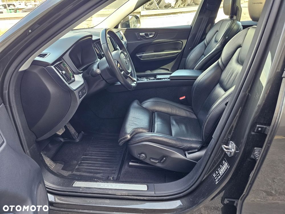Volvo XC 60 B5 D AWD Geartronic Inscription - 22