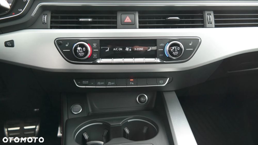 Audi A4 Limousine 35 TFSI mHEV S Line S tronic - 36