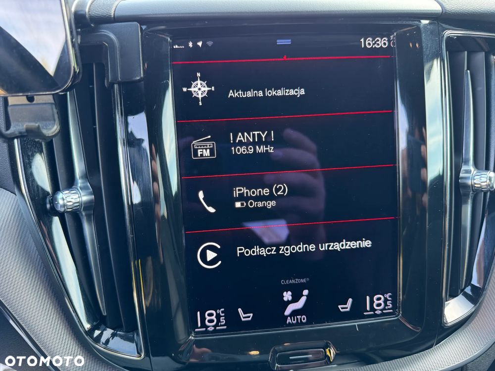 Volvo XC 60 B5 D AWD R-Design - 28