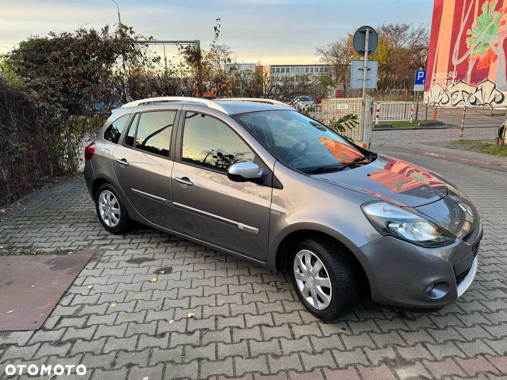 Renault Clio 1.2 16V 75 Expression - 5