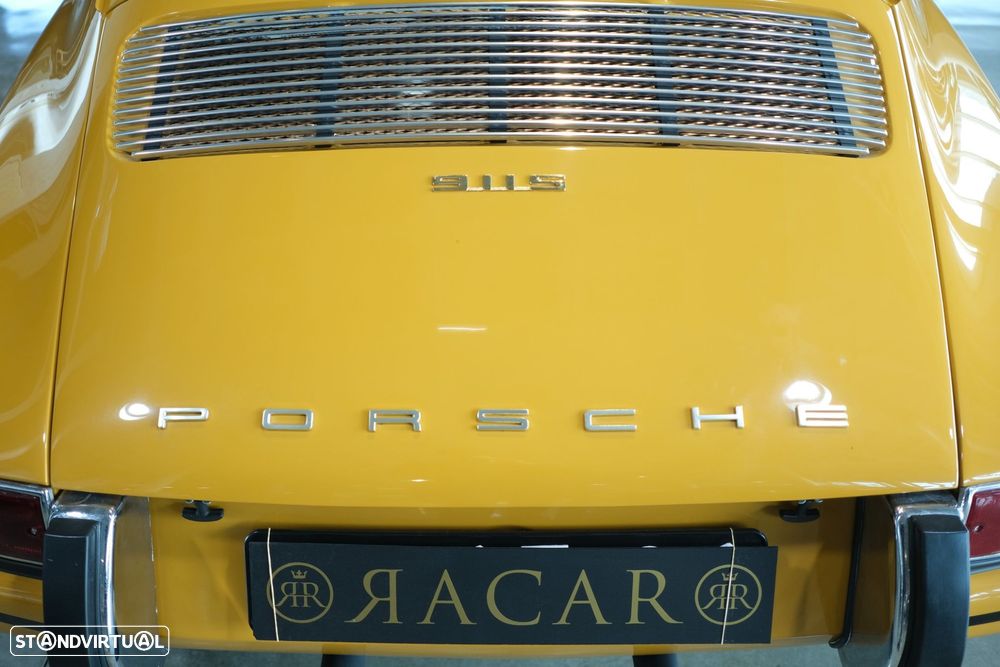 Porsche 911 Série F - 6