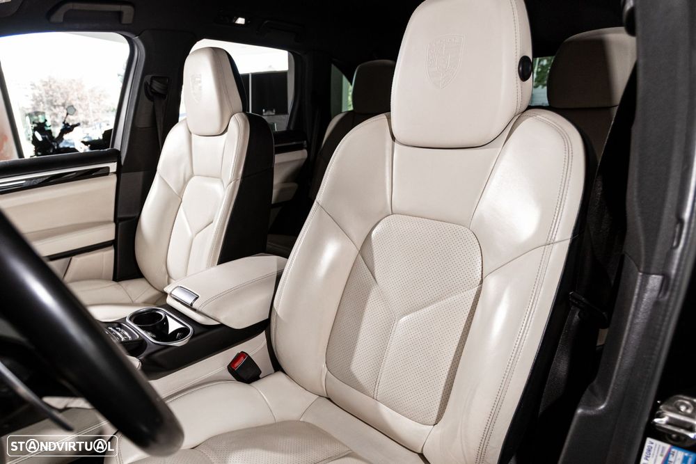 Porsche Cayenne S E-Hybrid - 27