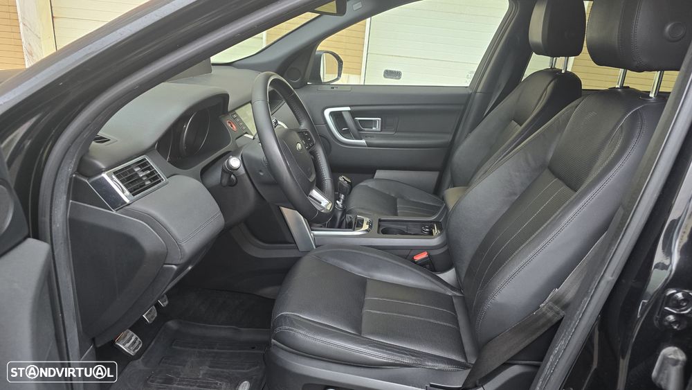 Land Rover Discovery Sport 2.0 eD4 HSE Luxury - 16