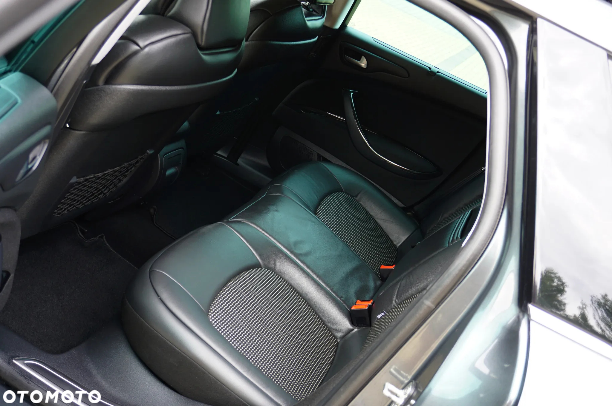 Citroën C5 Tourer BlueHDi 180 S&S EAT6 Exclusive - 28