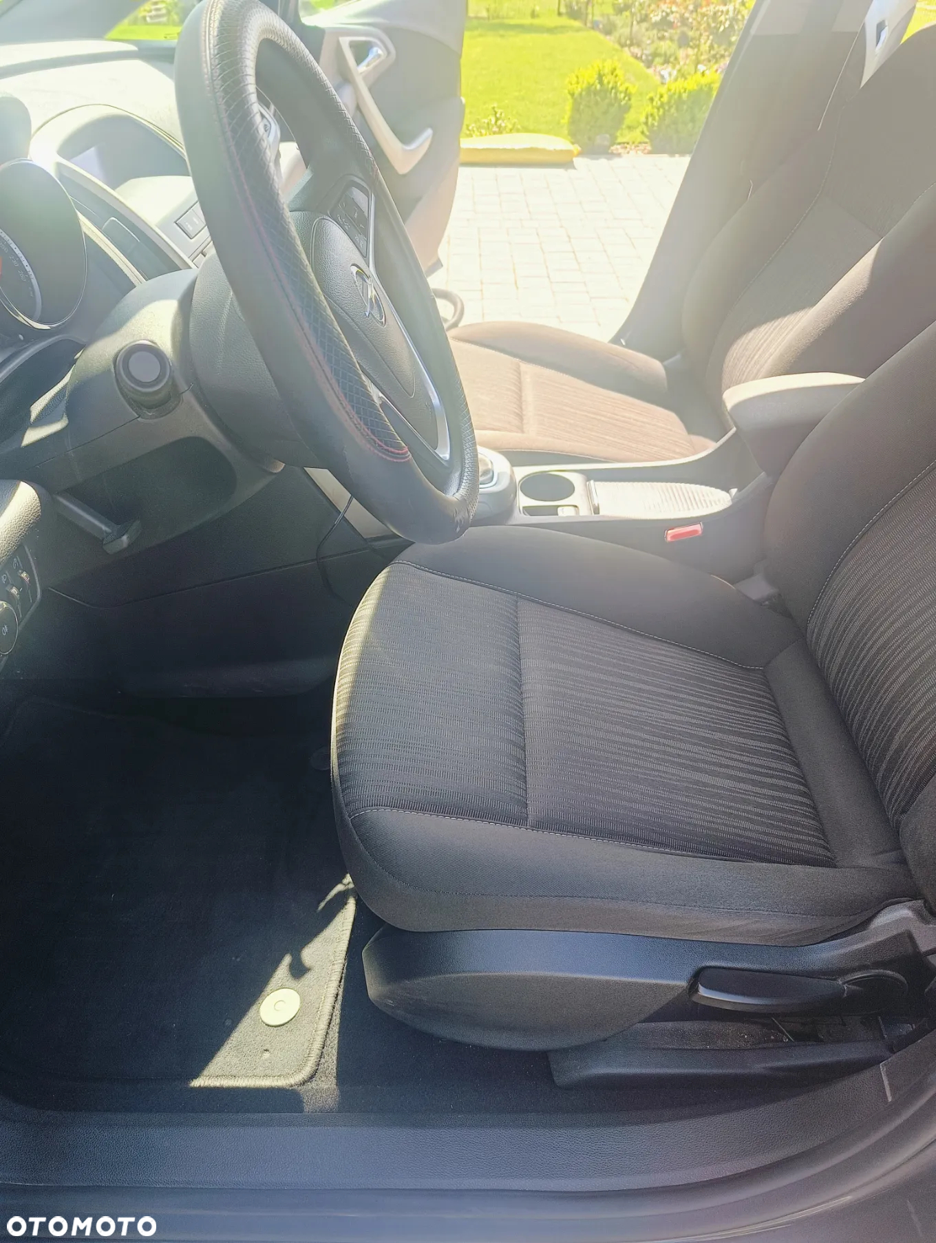 Opel Astra IV 1.4 T Cosmo - 7