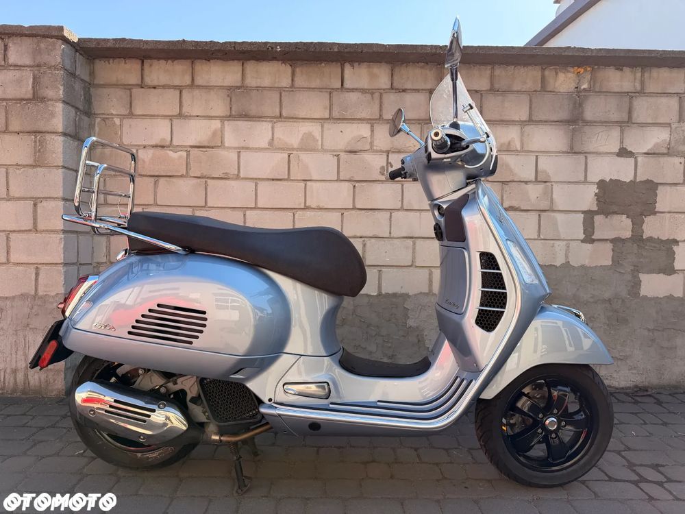 Vespa GTS - 1