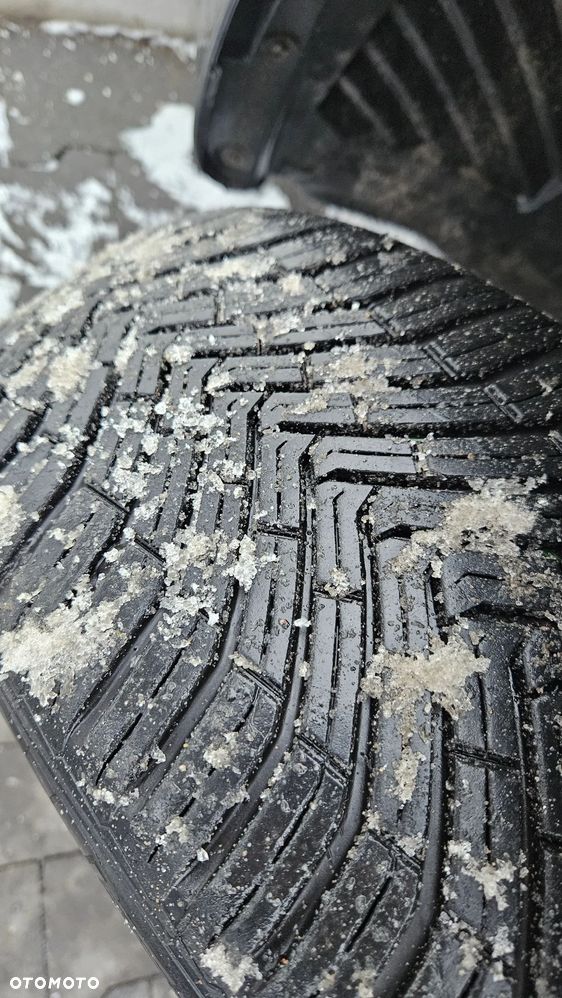 BMW Seria 2 218d Luxury Line - 23