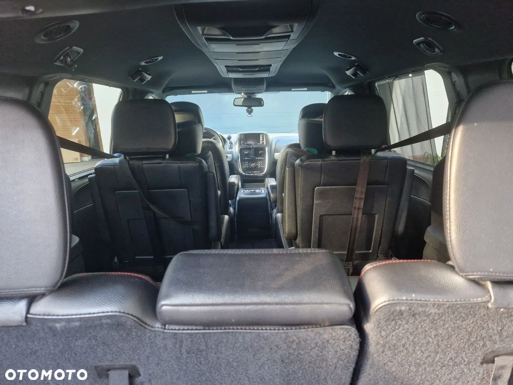 Dodge Grand Caravan 3.6 R/T - 9
