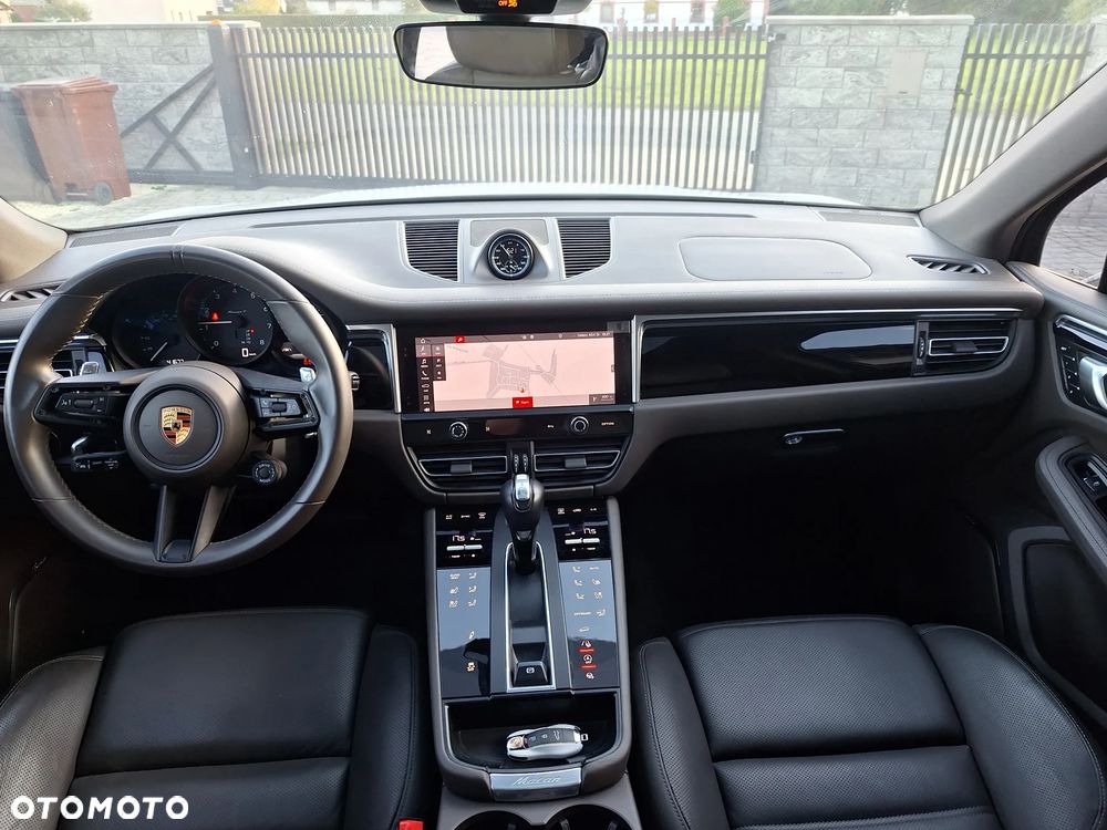 Porsche Macan - 18