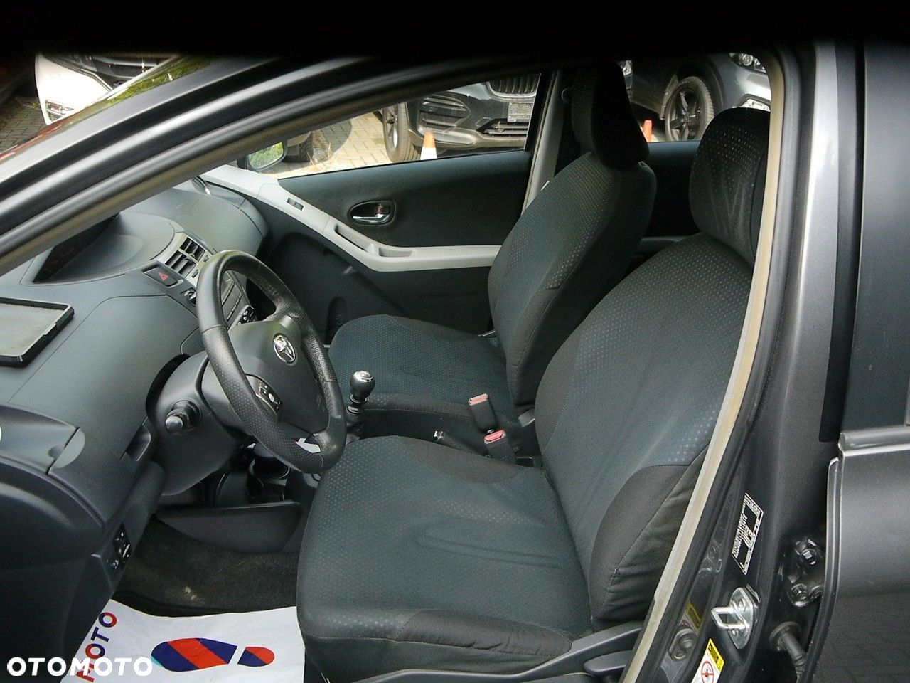 Toyota Yaris 1.33 VVT-i Cool - 19
