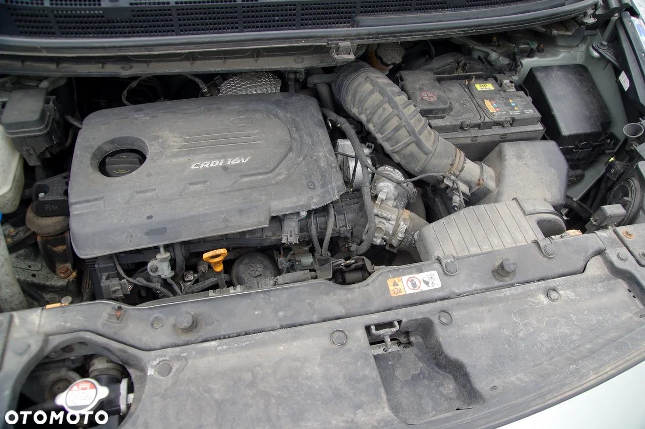 Kia Carens 1.7 CRDi XL 7os - 40