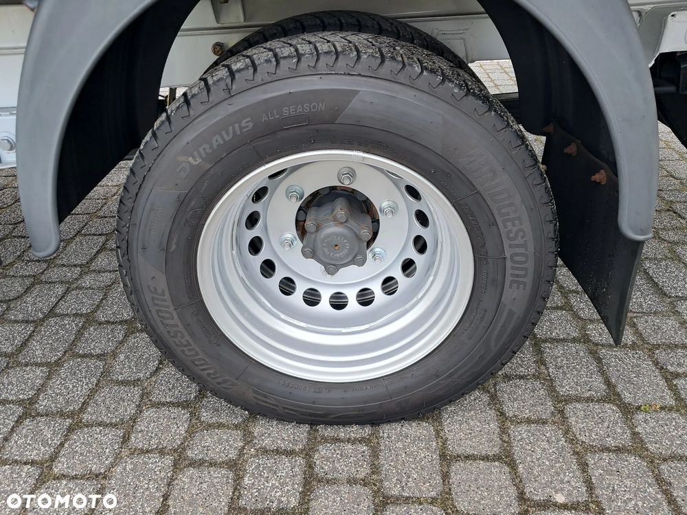 Mercedes-Benz SPRINTER 515 Chłodnia + Winda Salon Polska - 32