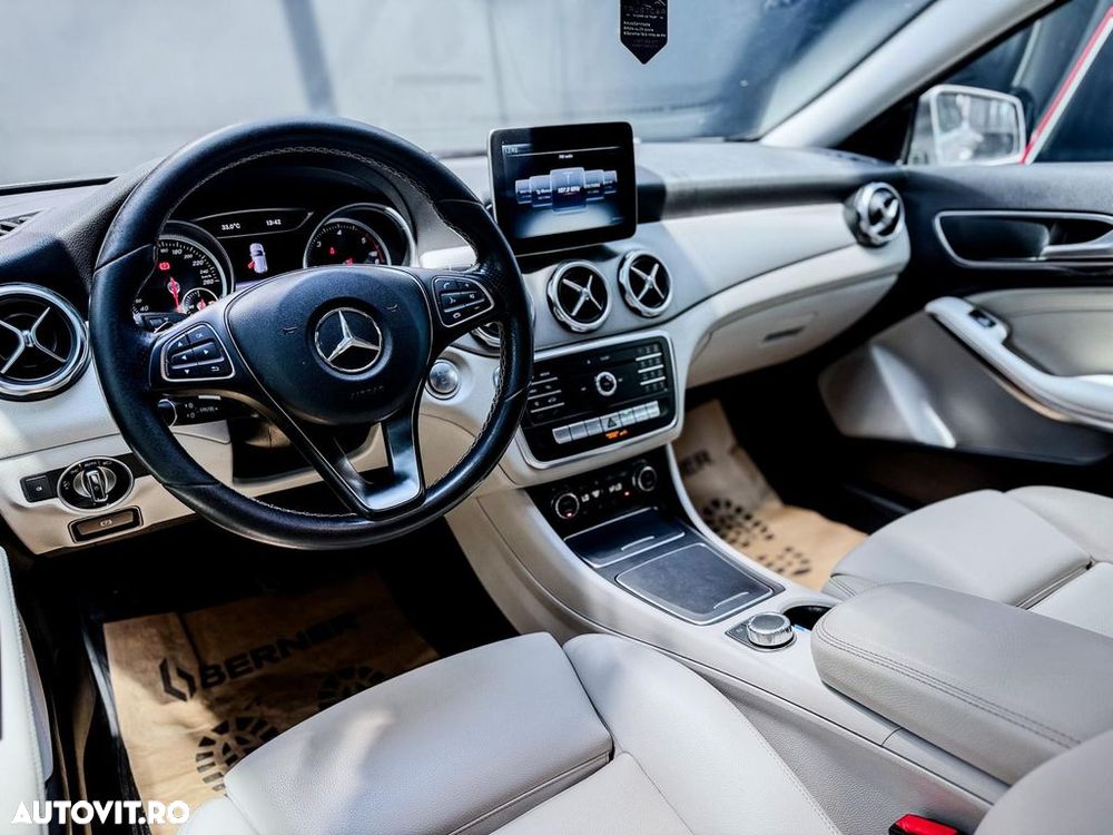 Mercedes-Benz GLA 200 d 4MATIC 7G-DCT Urban - 6