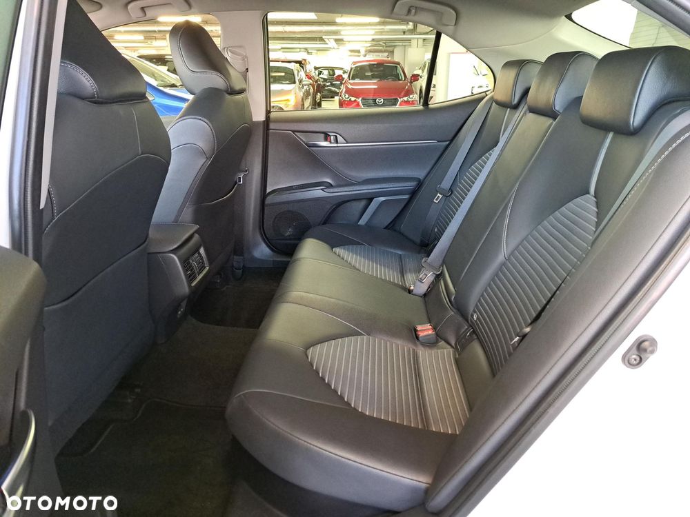 Toyota Camry 2.5 Hybrid Prestige CVT - 13