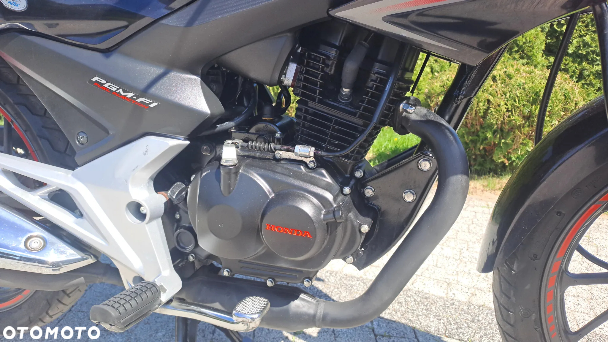 Honda CBF - 12