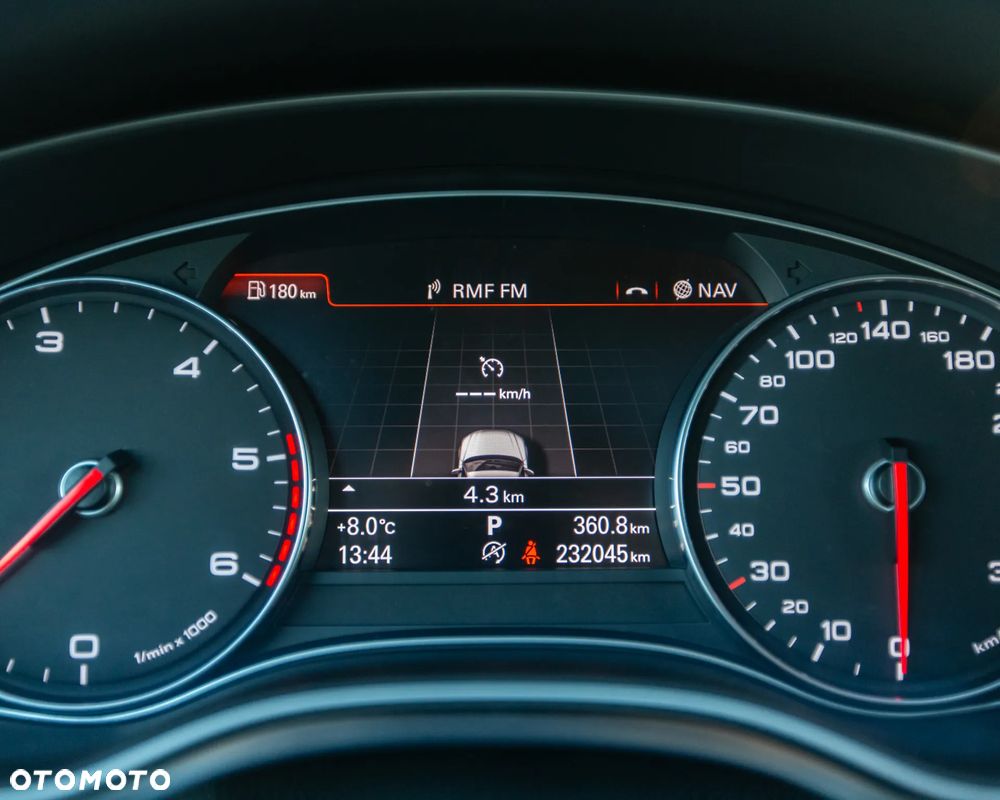 Audi A6 Avant 2.0 TDI Ultra DPF S tronic - 30