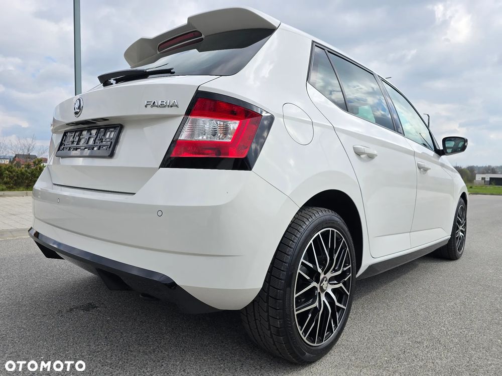 Skoda Fabia 1.0 TSI Monte Carlo - 33
