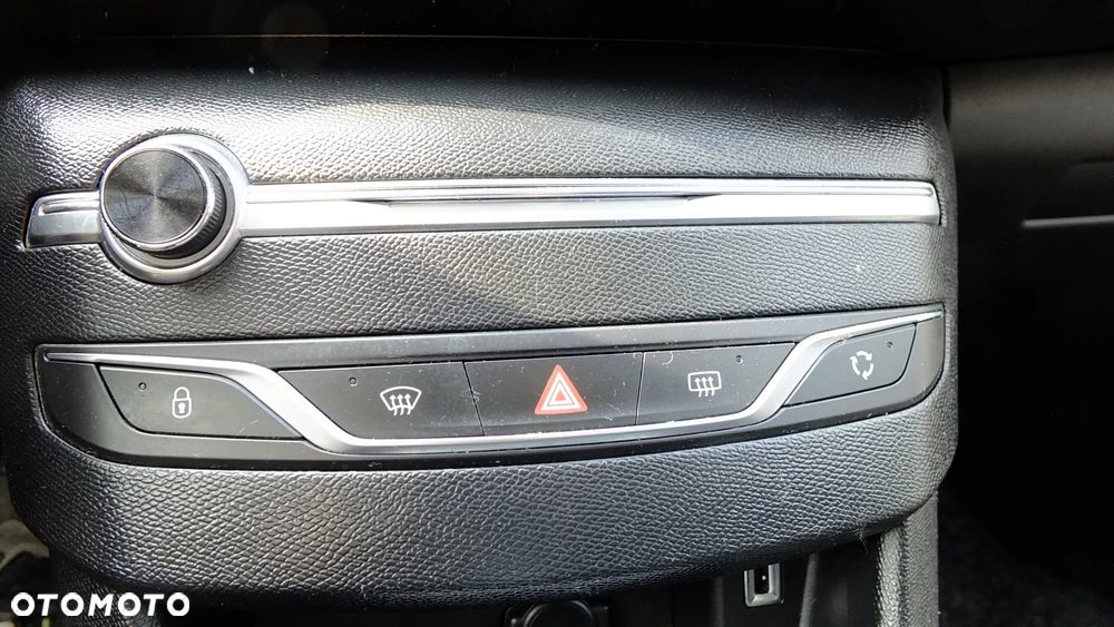 Peugeot 308 1.6 HDi Active - 21