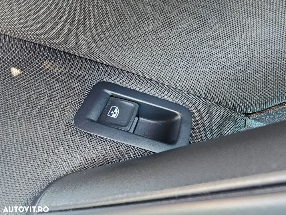 Volkswagen Golf 1.0 TSI Trendline - 25