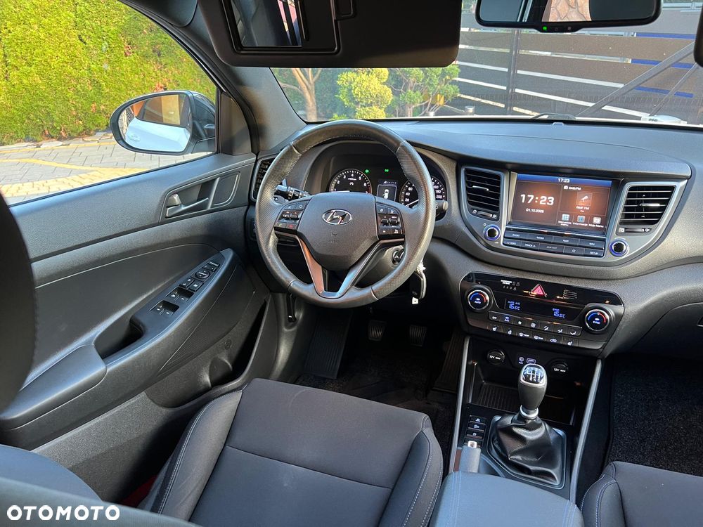 Hyundai Tucson blue 1.6 GDi 2WD Passion - 23