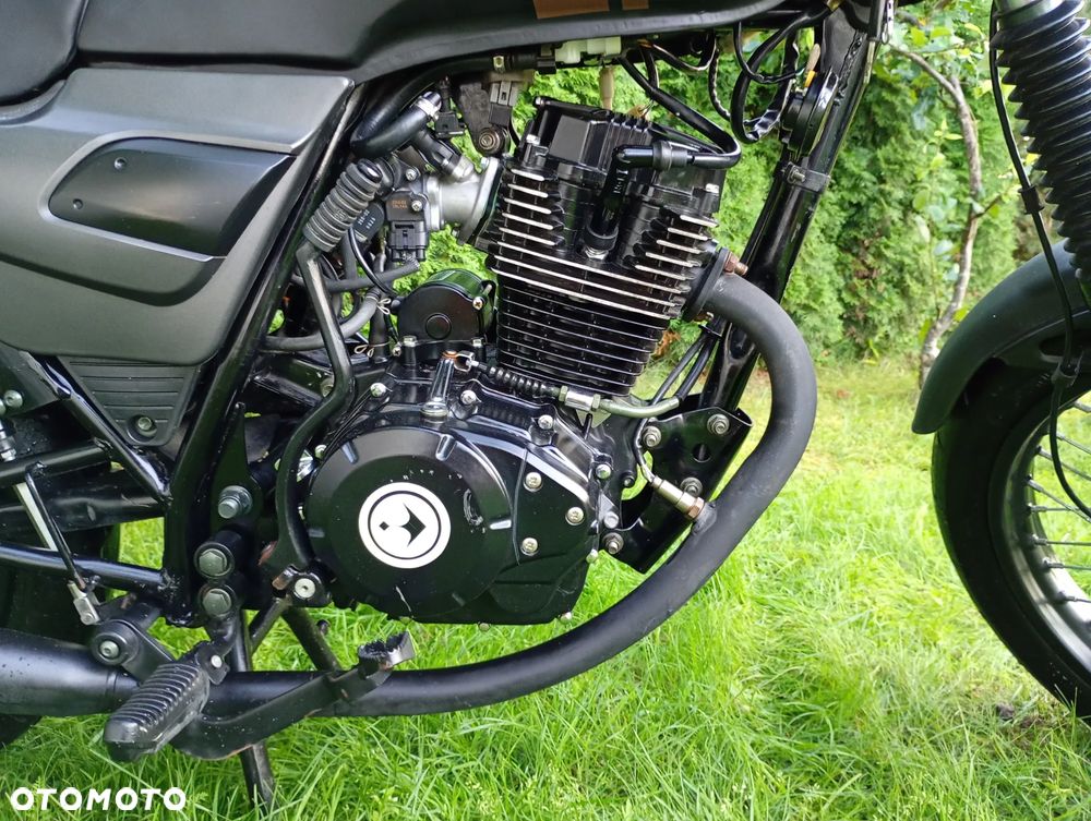 Barton Cafe Racer - 10