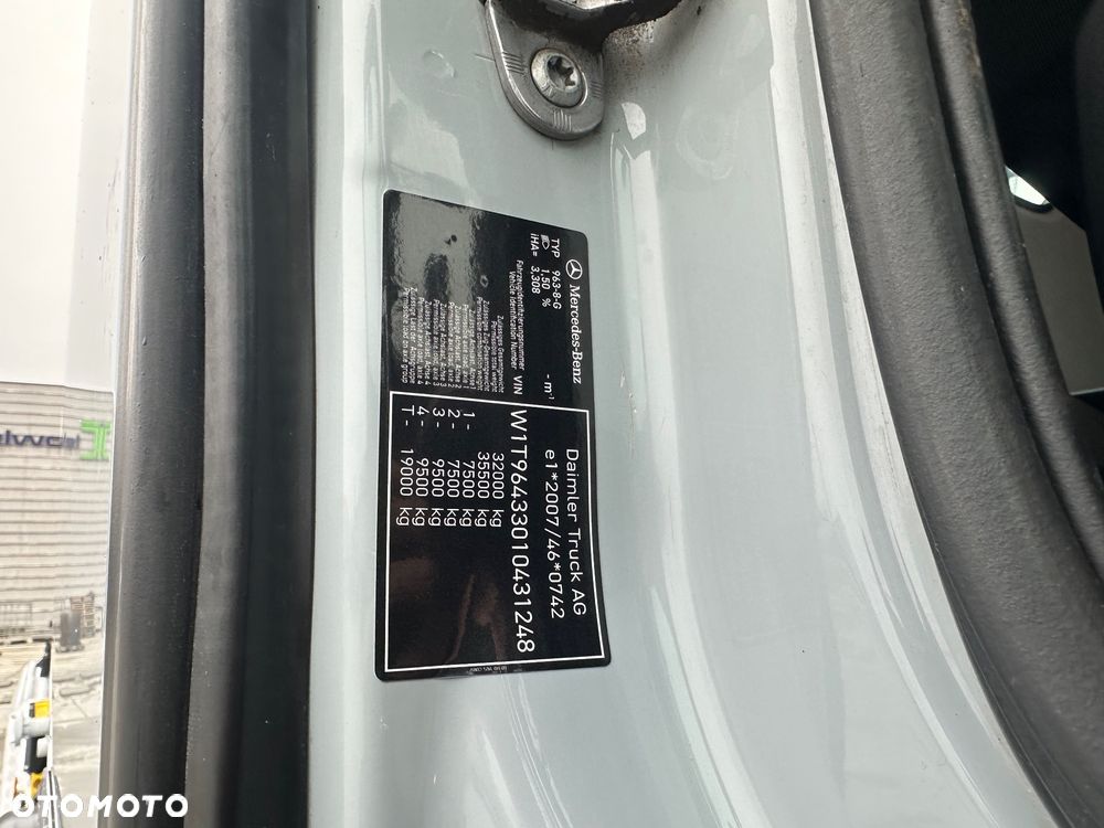 Mercedes-Benz Arosc - 2