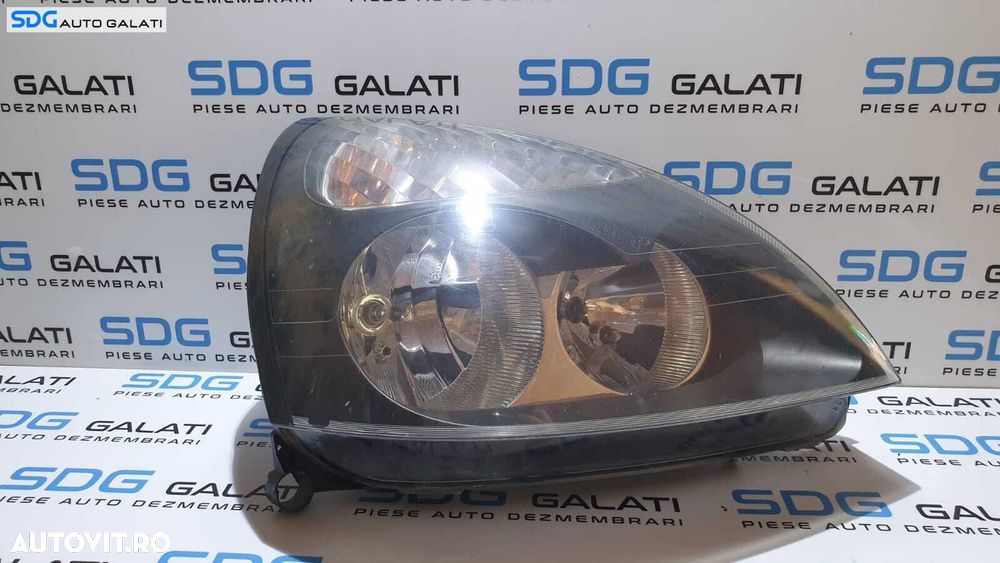 Far Dreapta cu Defect Renault Clio 2 1998 - 2012 Cod 8200228792 - 1