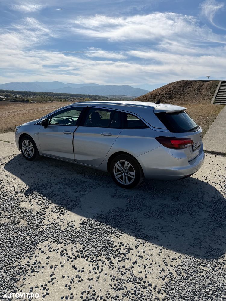 Opel Astra - 4