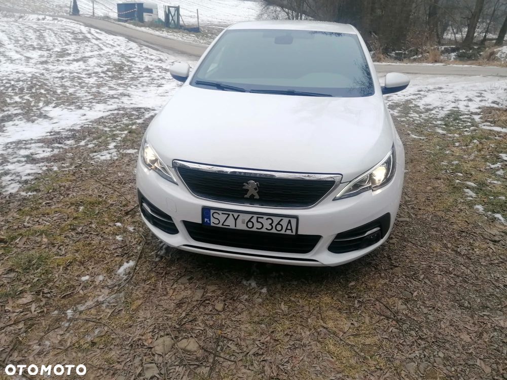 Peugeot 308 - 8