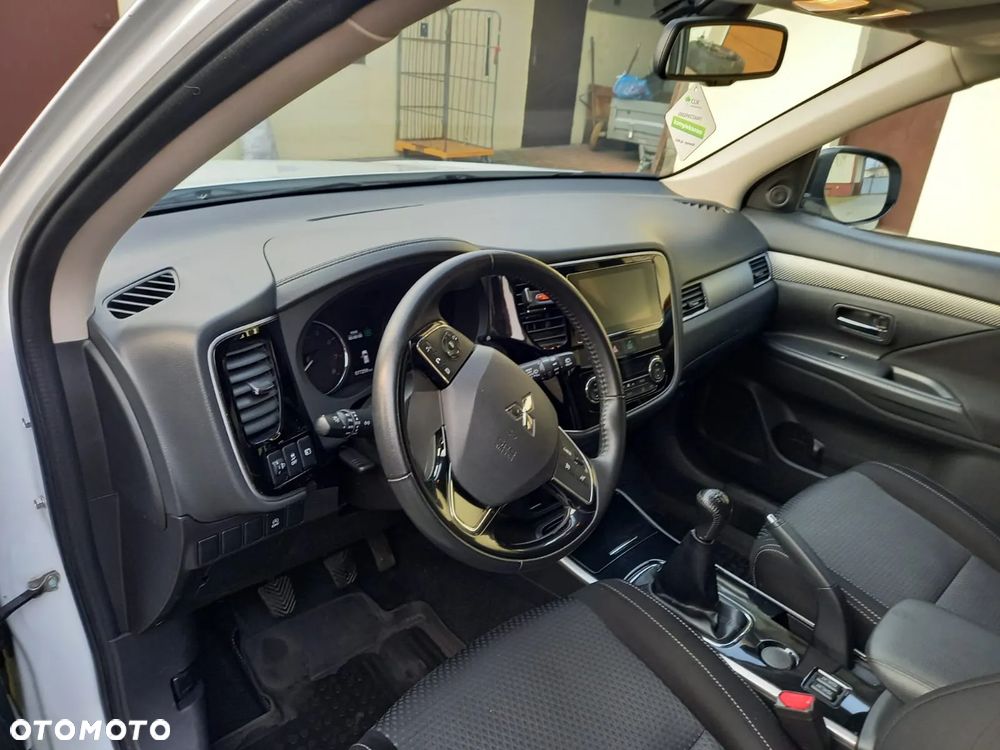 Mitsubishi Outlander 2.0 2WD - 6