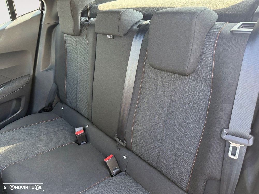 Peugeot 2008 1.2 PureTech Style - 13