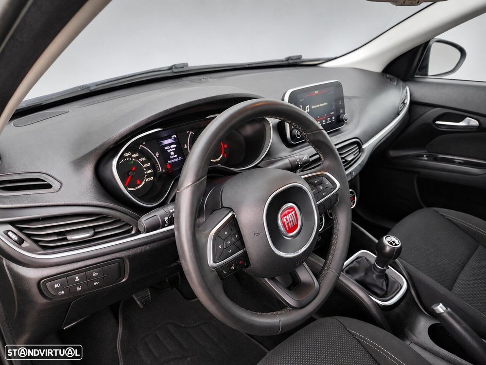 Fiat Tipo Station Wagon 1.3 M-Jet Lounge - 9