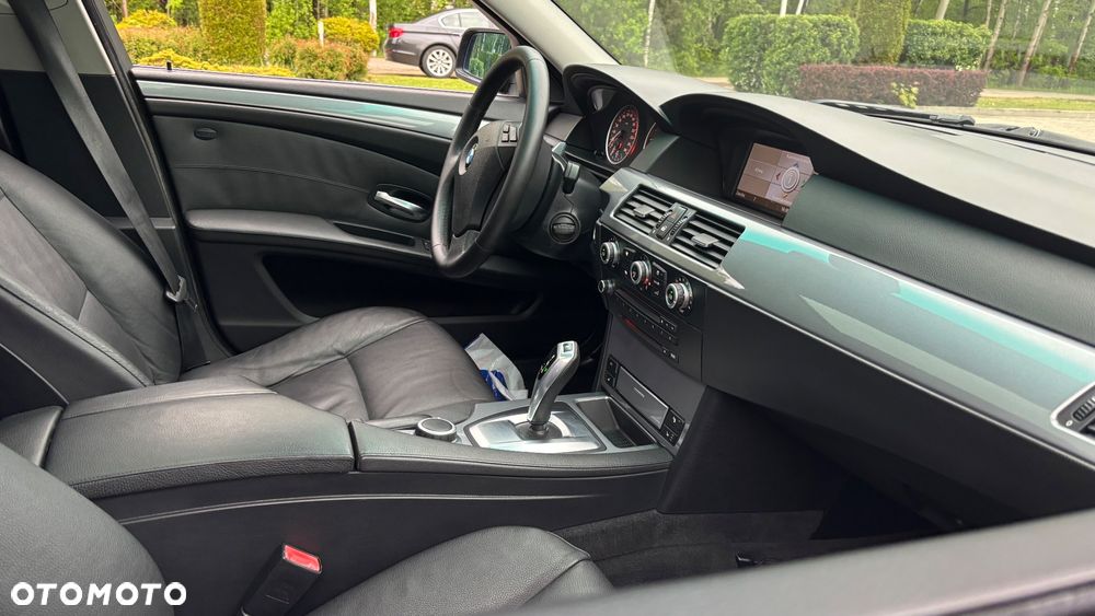 BMW Seria 5 530d Edition Exclusive - 23
