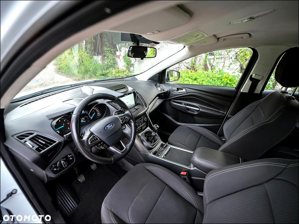 Ford Kuga - 6
