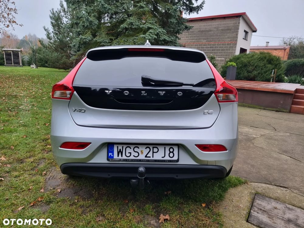 Volvo V40 D2 Drive-E Momentum - 6